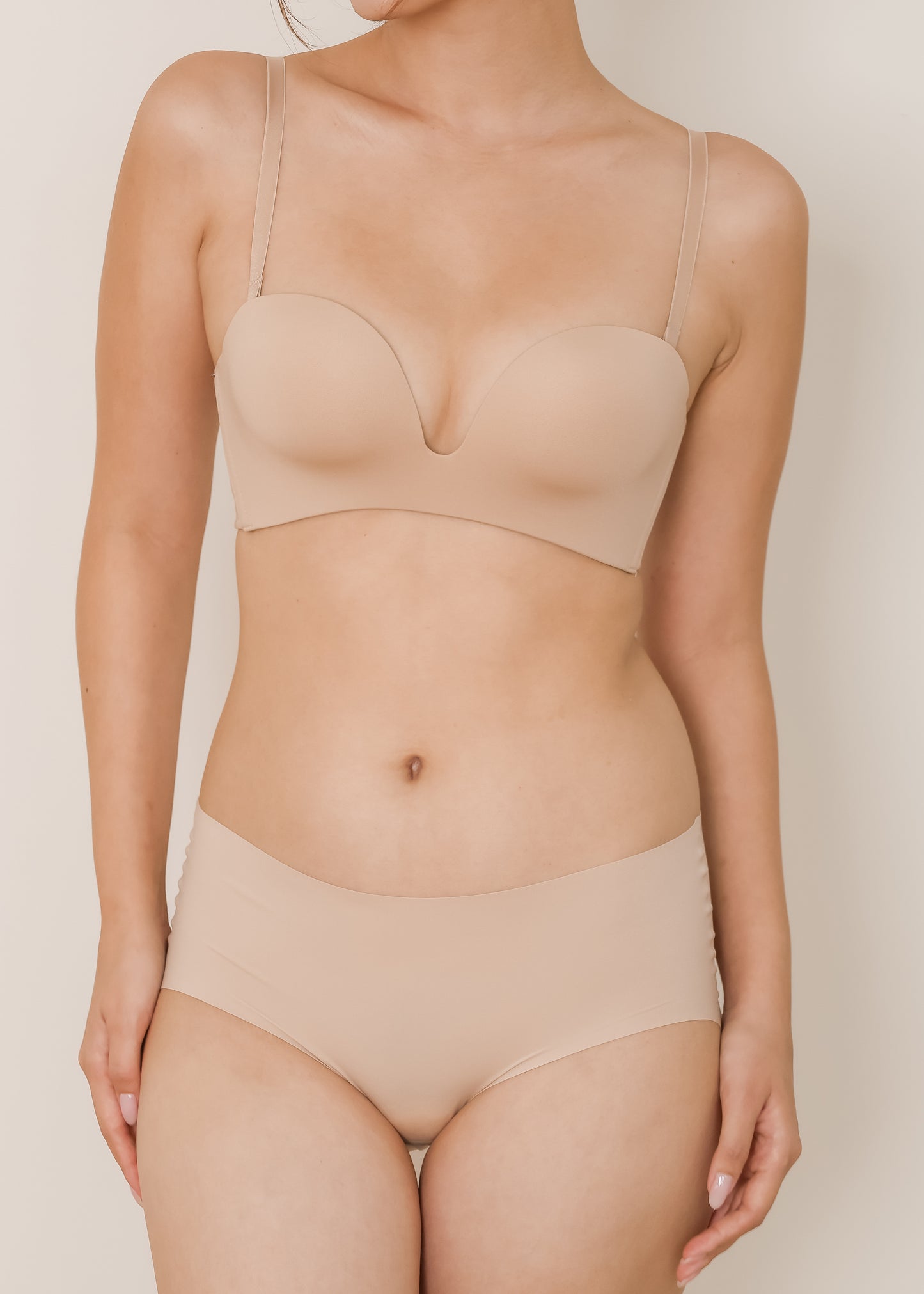 AIRE Plunge Push-up Bra (Black/Nude)