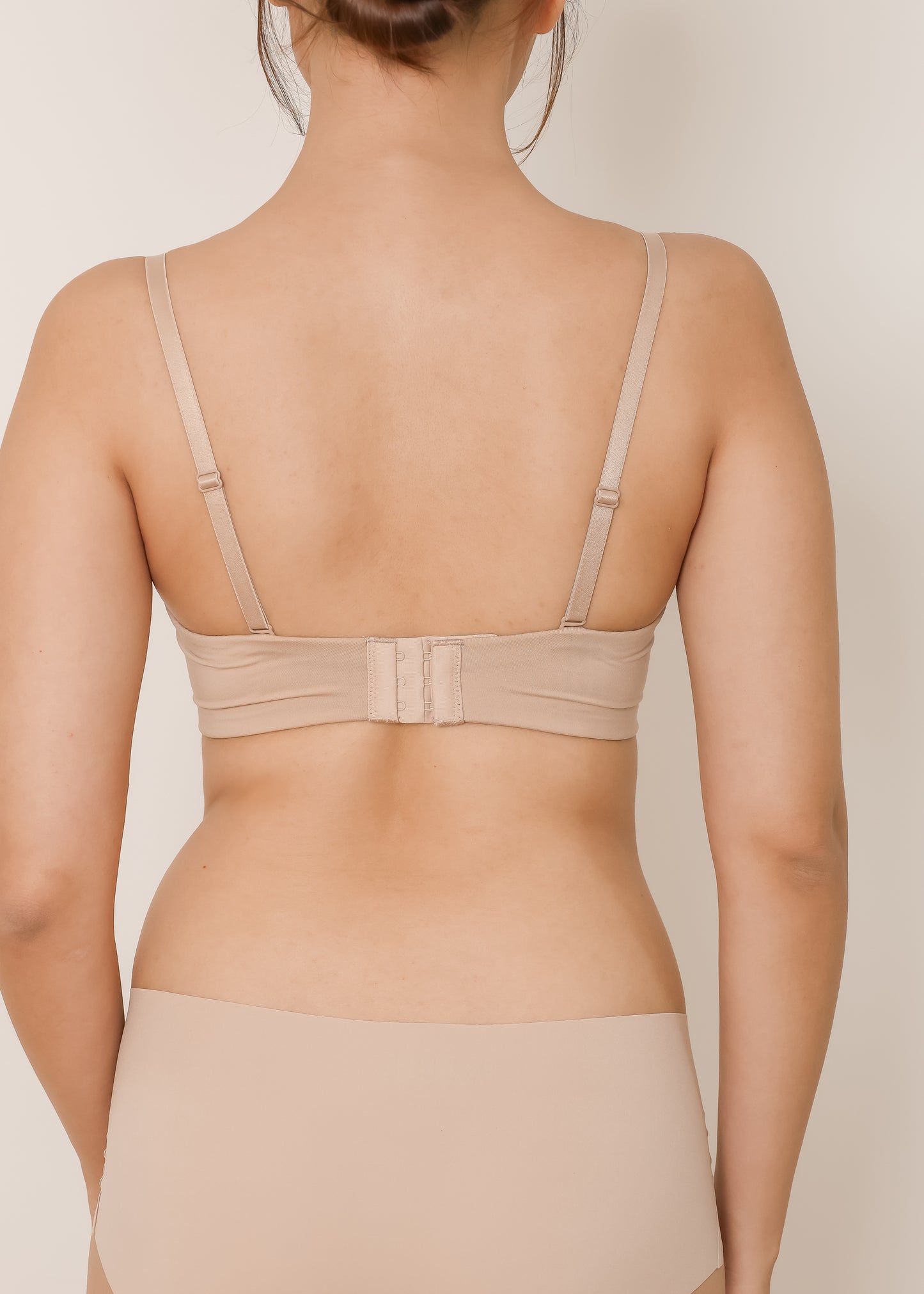 AIRE Plunge Push-up Bra (Black/Nude)