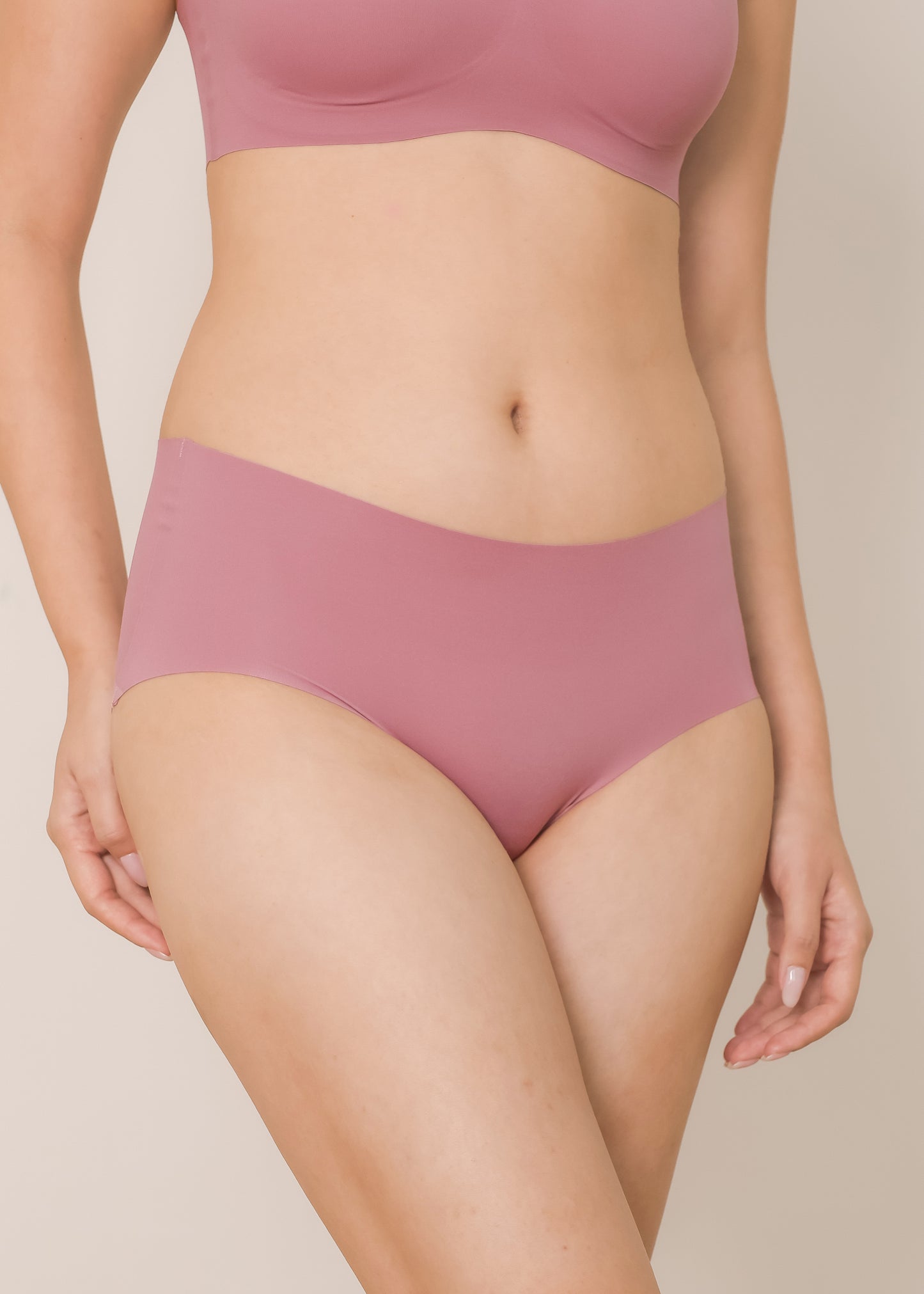 AIRE Seamless Panties (Hiphugger) - 5 colours